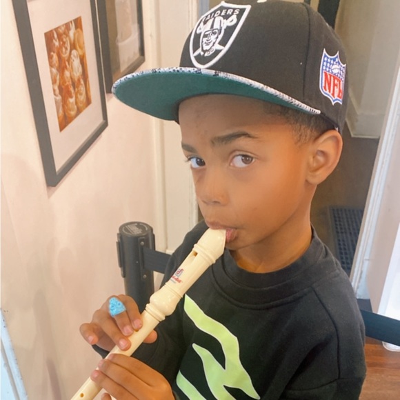 Meet your Poshers, Courtney & Cayden - Picture 2 of 4